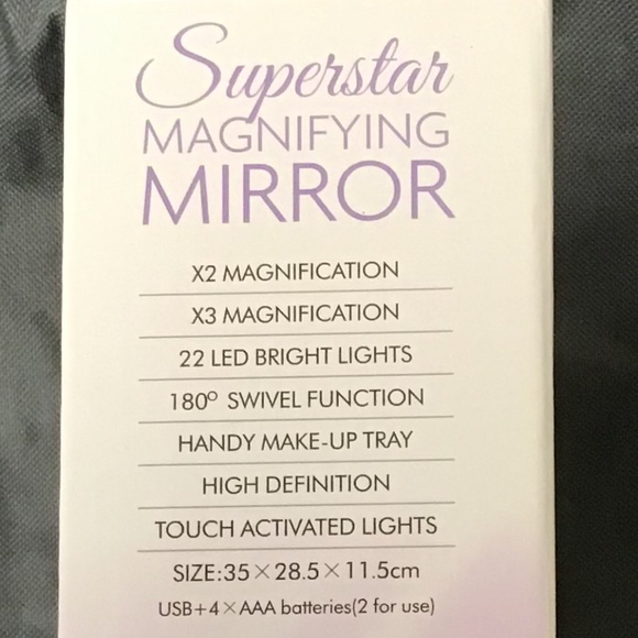 NWOT MAGNIFYING MIRROR WITH TOUCH SENSITIVE - Picture 5 of 7